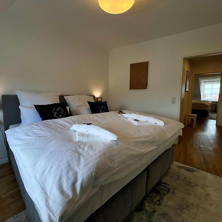 Nr 2 Modernes Apartment In Historischer Marktplatzlage 56 Qm # Cosiness Company 22 Schwerin  Exterior foto