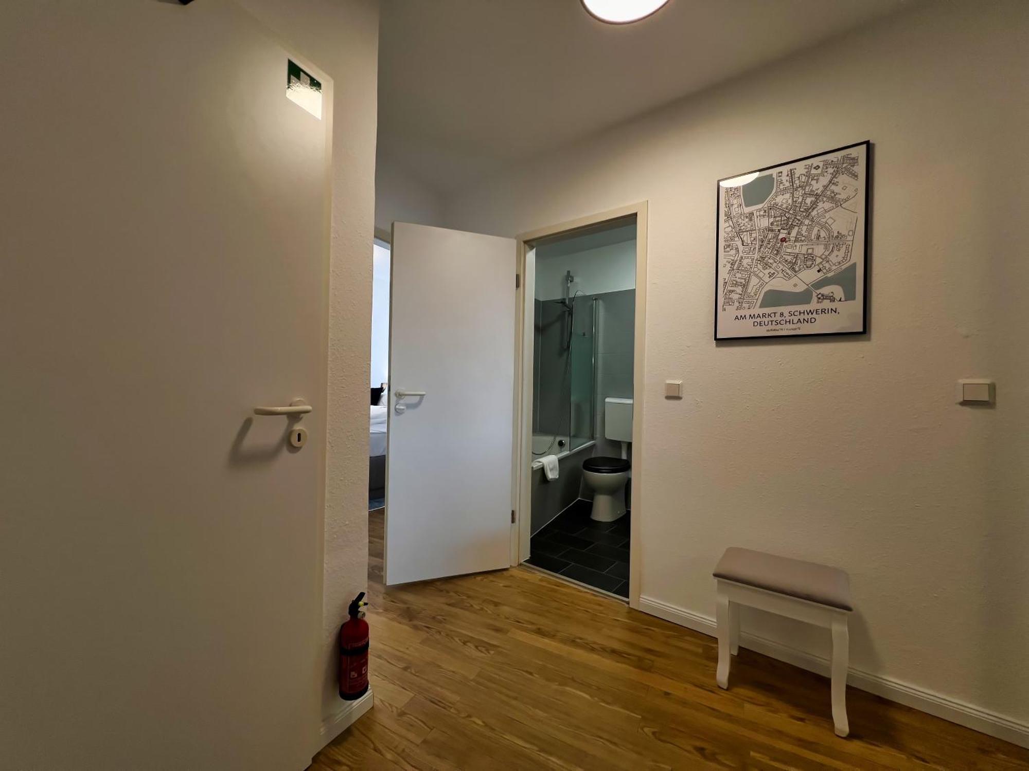 Nr 2 Modernes Apartment In Historischer Marktplatzlage 56 Qm # Cosiness Company 22 Schwerin  Exterior foto